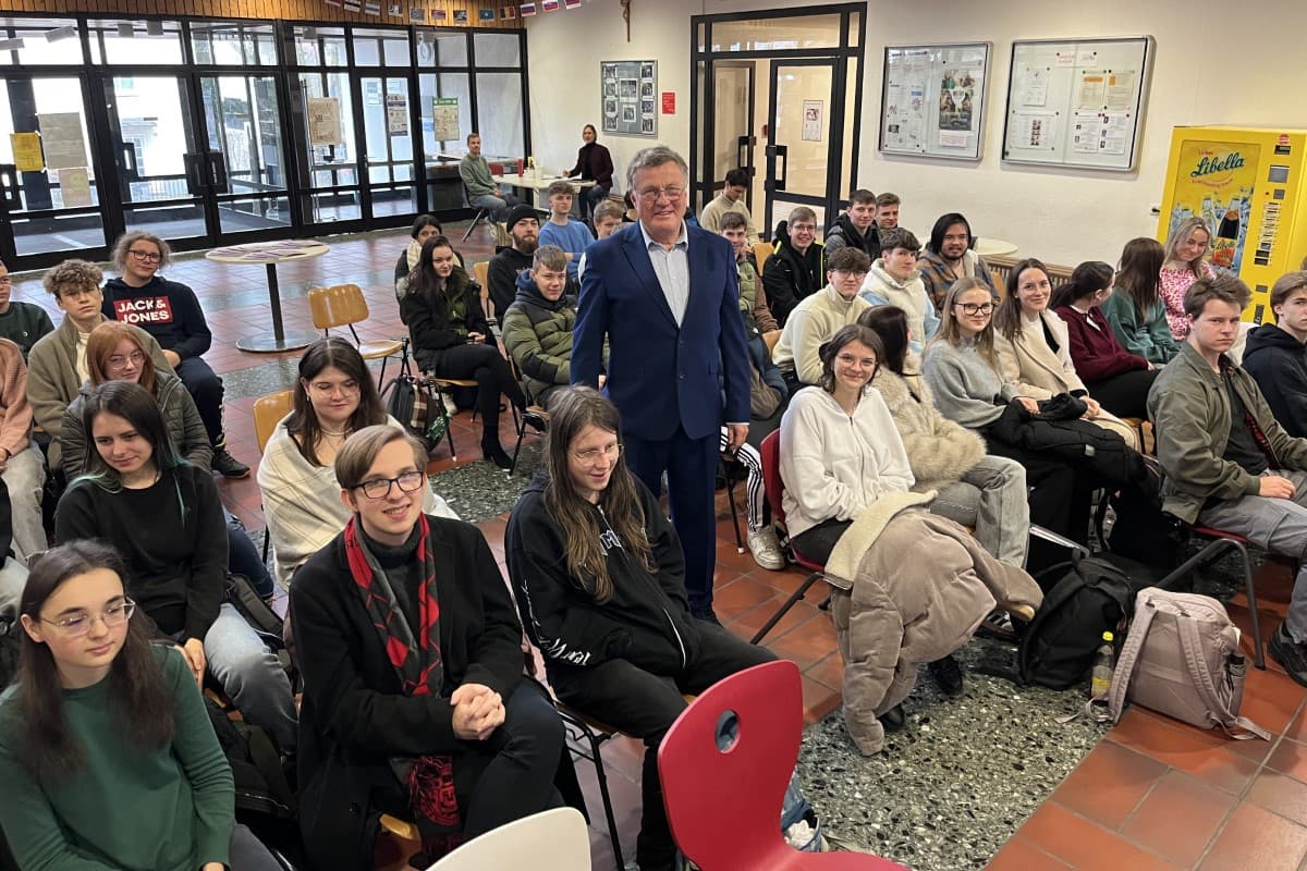 schuelergruppe und referent