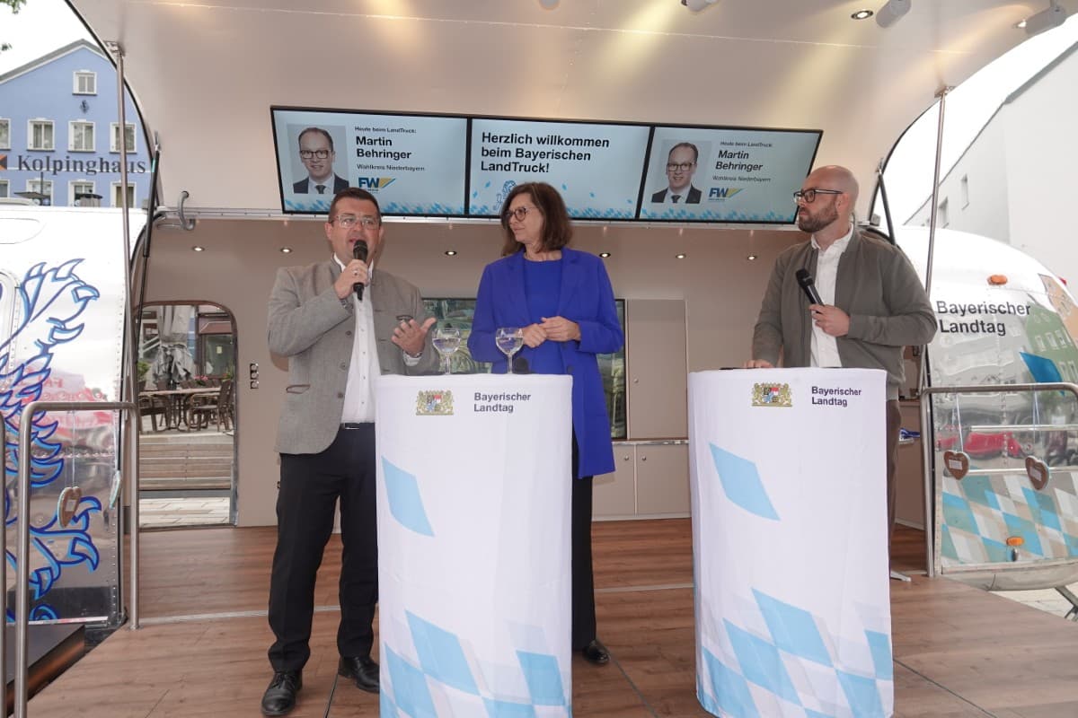 Ilse Aigner mit Kollegen