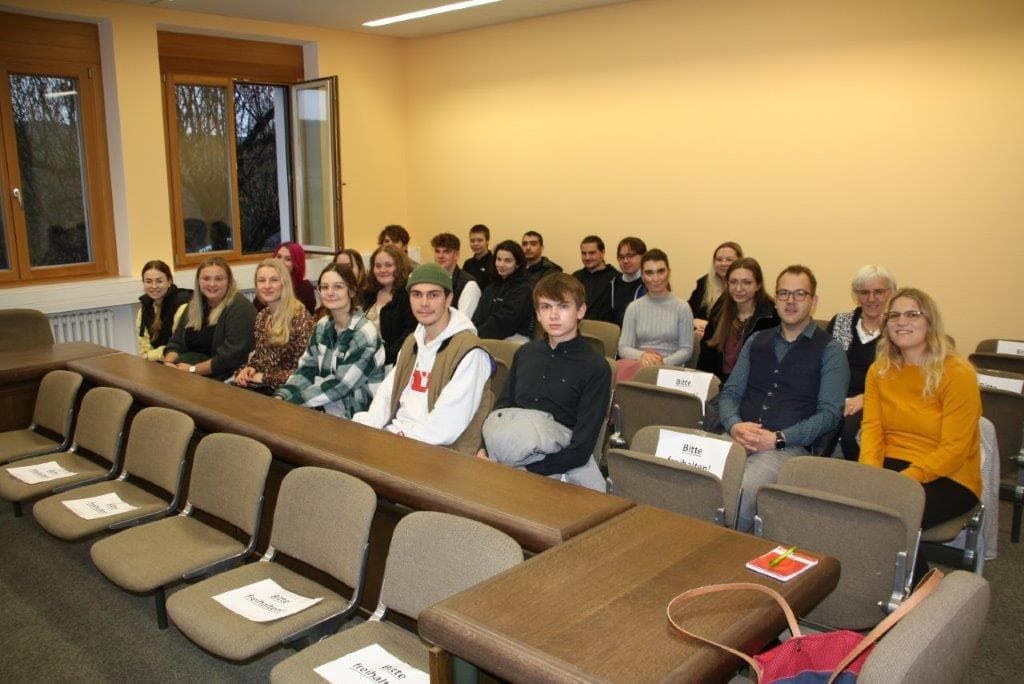 Besuch einer Gerichtsverhandlung - Praxisnaher Unterricht